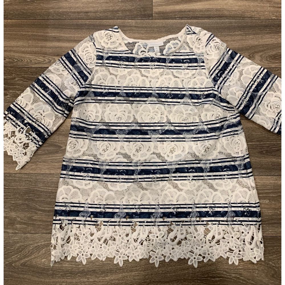 Charter Club top.  Size: M.  Pretty top with soft lace.